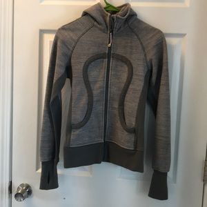Lululemon sweatshirt size2